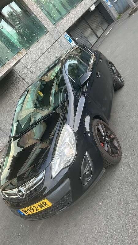 Occasion Opel Corsa 87 PK (63 kW) 2011 Zwart MPV