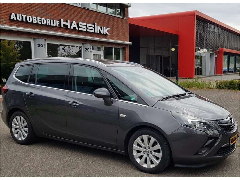 Grijs Gebruikt 2012 Opel Zafira Cosmo MPV | € 8.900 (Eerlijke prijs) - Afbeelding 1/4