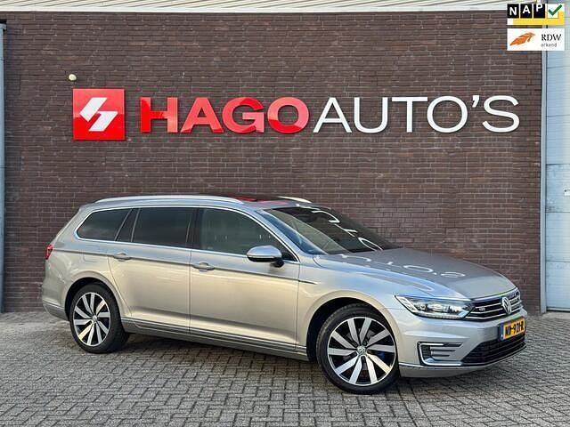 Grijs Gebruikt 2016 VW Passat GTE Stationwagen | € 14.990 (Eerlijke prijs) - Afbeelding 1/4