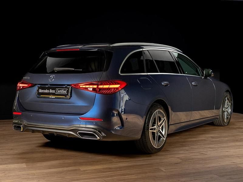 Occasion Mercedes C300 AMG line 313 PK (230 kW) 2025 Blauw Stationwagen