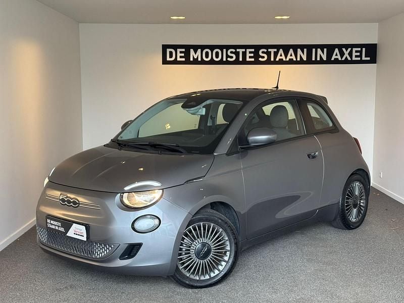 Grijs Gebruikt 2021 Fiat 500e Icon Hatchback | € 15.950 (Eerlijke prijs) - Afbeelding 1/3