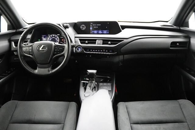 Occasion Lexus UX 250h 184 PK (135 kW) 2022 Zwart SUV
