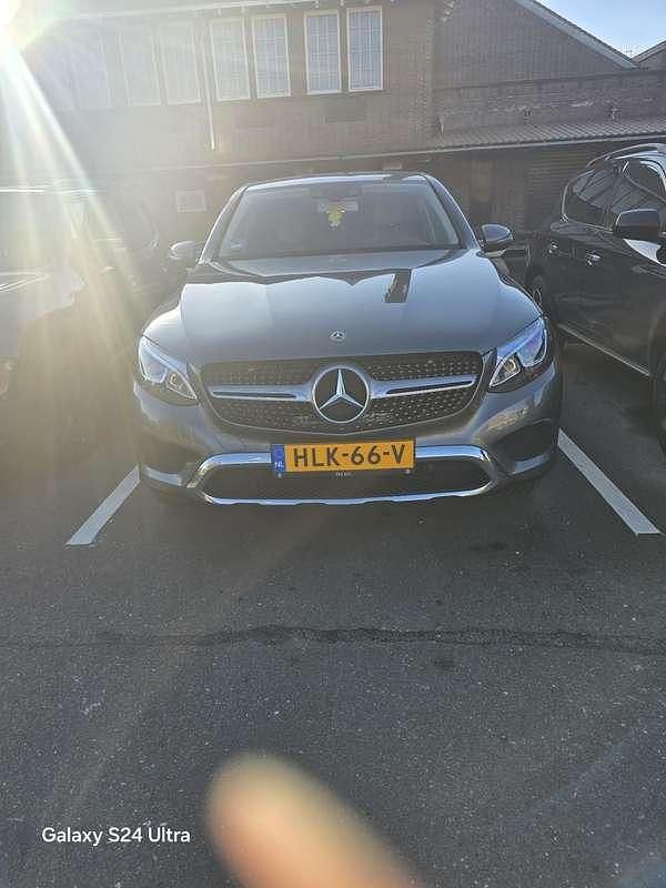 Grijs Gebruikt 2017 Mercedes GLC350 Business Hatchback | € 32.000 (Goede deal) - Afbeelding 1/4