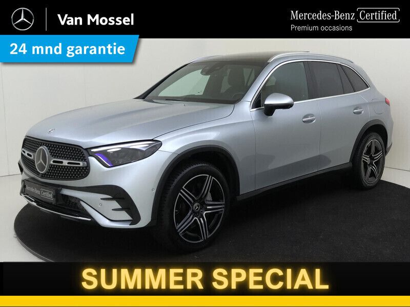 Grijs Gebruikt 2023 Mercedes GLC300e AMG line SUV | € 59.945 (Iets duurder) - Afbeelding 1/4