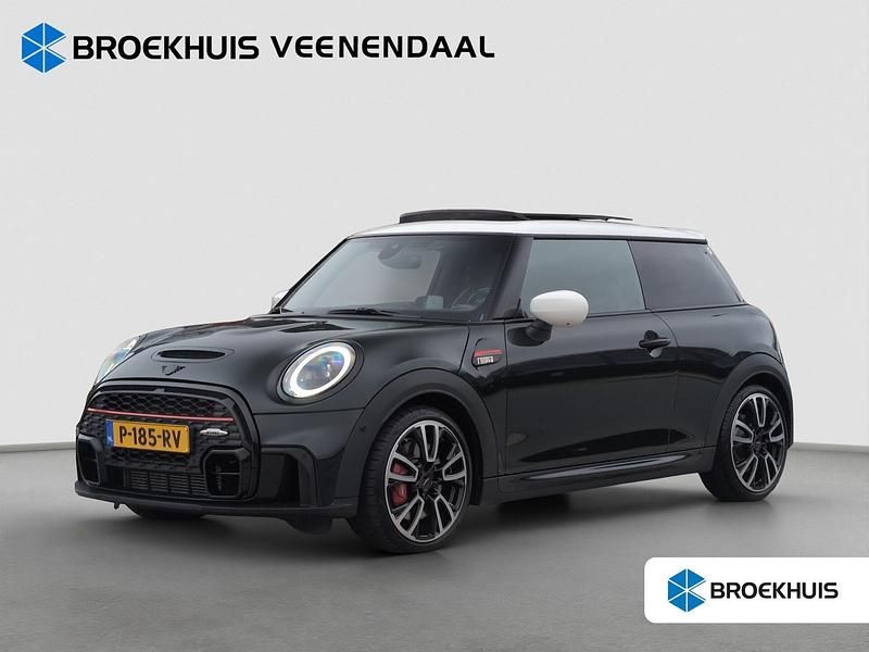 Groen Gebruikt 2022 Mini John Cooper Works Hatchback | € 36.890 (Iets duurder) - Afbeelding 1/4