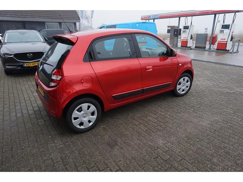Occasion Renault Twingo Expression 71 PK (52 kW) 2016 Rood Hatchback