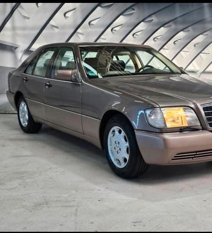 Gebruikt 1992 Mercedes S300 SE Sedan | € 8.000 - Afbeelding 1/4
