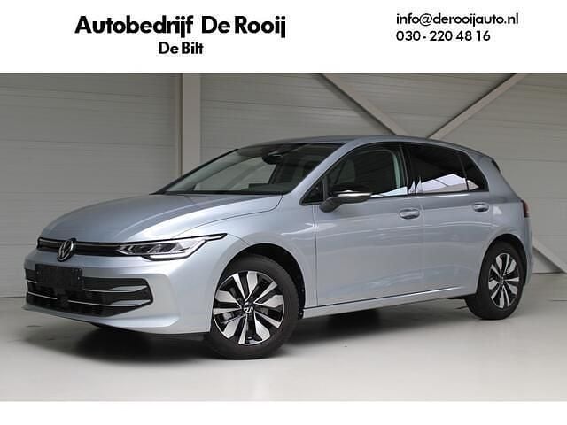 Zilver Gebruikt 2024 VW Golf VIII Life Hatchback | € 29.950 (Goede deal) - Afbeelding 1/4