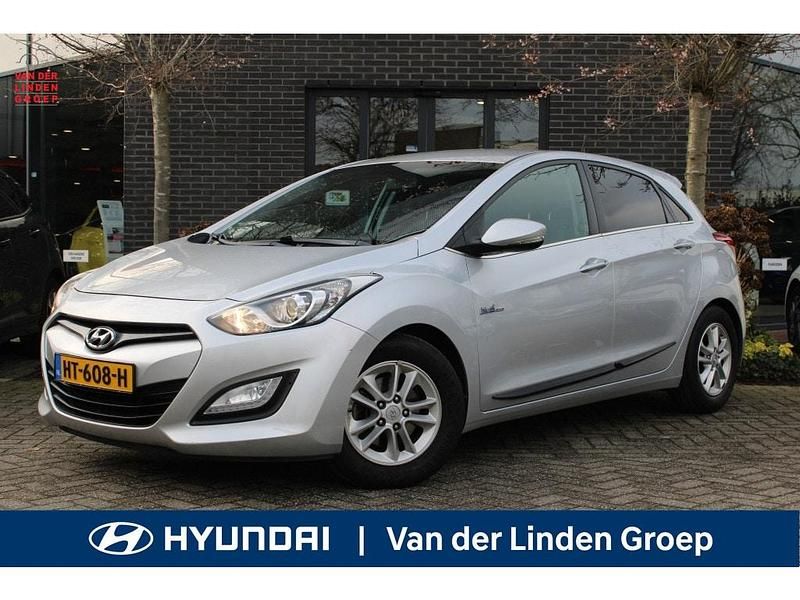 Grijs Occasion 2016 Hyundai i30 Hatchback | € 12.950 (Eerlijke prijs) - Afbeelding 1/4