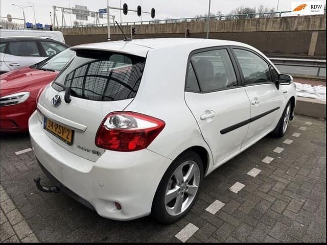 Wit Occasion 2011 Toyota Auris Executive Hatchback | € 8.250 (Eerlijke prijs) - Afbeelding 1/4