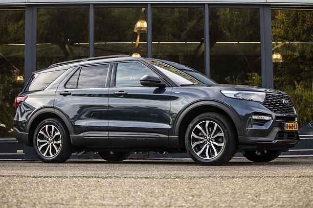 Blauw Gebruikt 2022 Ford Explorer ST-Line SUV | € 48.950 (Goede deal) - Afbeelding 1/4