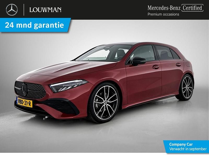 Rood Gebruikt 2025 Mercedes A180 AMG line Hatchback | € 42.495 - Afbeelding 1/4