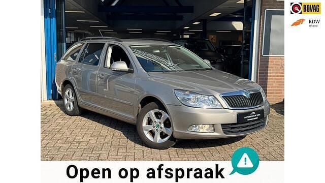 Occasion Skoda Octavia Elegance 105 PK (77 kW) 2011 Grijs Stationwagen