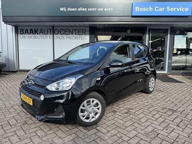 Zwart Gebruikt 2020 Hyundai i10 Comfort Hatchback | € 11.950 (Eerlijke prijs) - Afbeelding 1/4