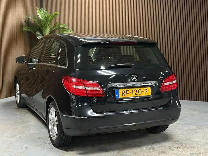 Occasion Mercedes B180 Ambition 123 PK (90 kW) 2012 Zwart MPV