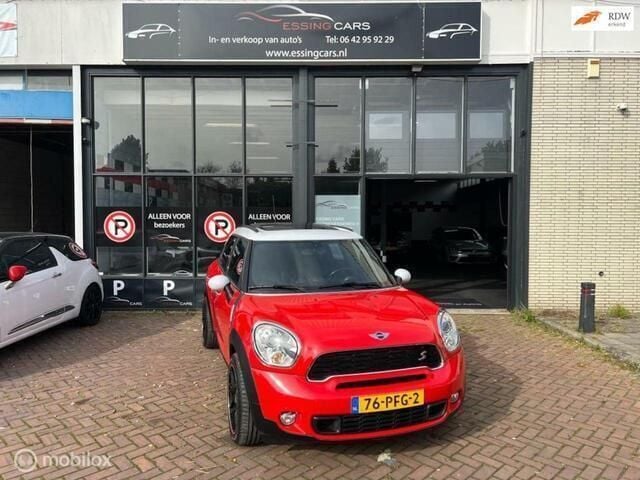Rood Occasion 2011 Mini Cooper S Countryman Chili SUV | € 12.975 (Iets duurder) - Afbeelding 1/4