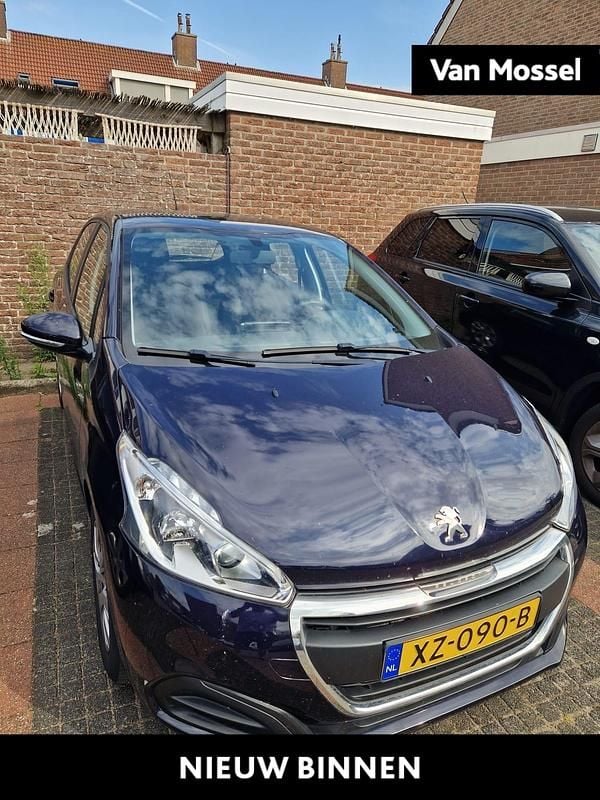 Blauw Gebruikt 2019 Peugeot 208 Active Hatchback | € 9.640 (Super prijs) - Afbeelding 1/4