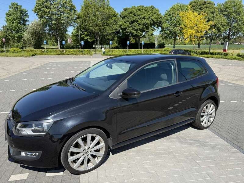 Gebruikt 2011 VW Polo Highline Sedan | € 7.500 (Eerlijke prijs) - Afbeelding 1/4