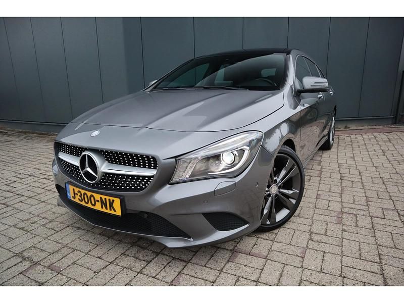 Grijs Gebruikt 2015 Mercedes CLA200 OrangeArt Edition Stationwagen | € 17.450 (Eerlijke prijs) - Afbeelding 1/4