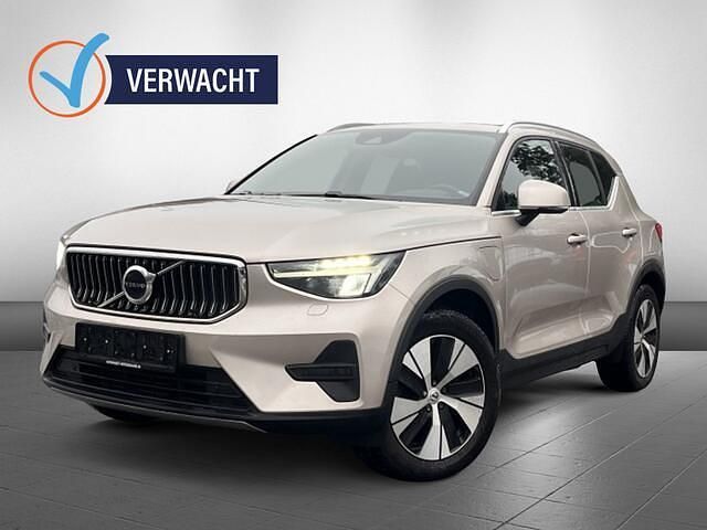(metallic) Occasion 2022 Volvo XC40 Core SUV | € 26.440 - Afbeelding 1/4