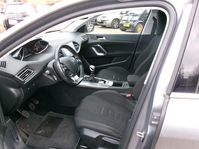 Occasion Peugeot 308 Allure 126 PK (92 kW) 2014 Grijs Hatchback