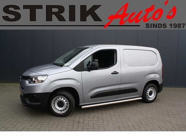 Grijs (metallic) Gebruikt 2021 Toyota Proace City City Van | € 12.789 - Afbeelding 1/4