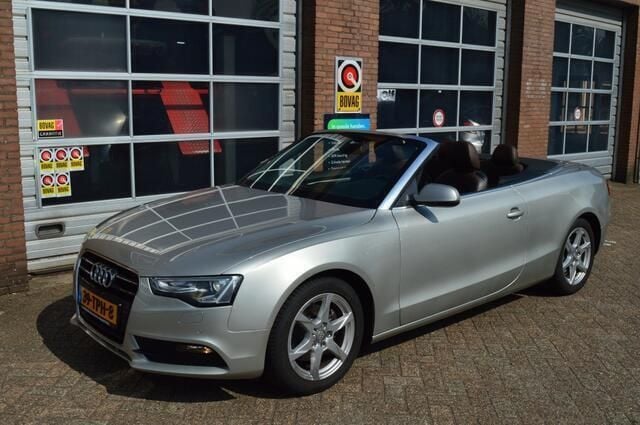 Grijs Gebruikt 2012 Audi A5 Cabriolet Proline Cabriolet | € 14.450 (Eerlijke prijs) - Afbeelding 1/4