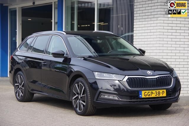 Zwart Gebruikt 2021 Skoda Octavia Business Line Stationwagen | € 23.950 (Iets duurder) - Afbeelding 1/4