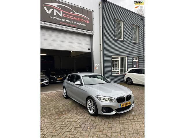 Occasion BMW 118 Executive 136 PK (100 kW) 2017 Grijs Hatchback