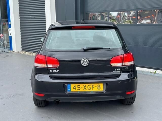 Occasion VW Golf VII Trendline 105 PK (77 kW) 2012 Zwart Hatchback