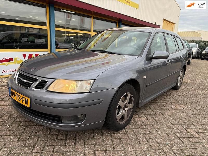 Grijs Gebruikt 2007 Saab 9-3 Stationwagen | € 1.999 (Super prijs) - Afbeelding 1/4