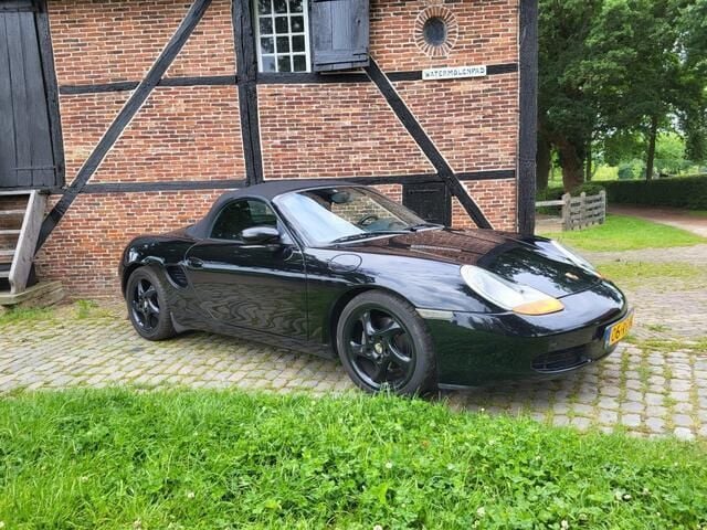 Zwart, andere lak Gebruikt 2002 Porsche Boxster Cabriolet | € 12.950 (Super prijs) - Afbeelding 1/4
