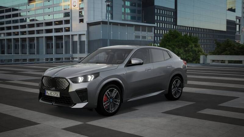 Grijs Nieuw 2024 BMW iX2 M Sport SUV | € 71.508 - Afbeelding 1/4