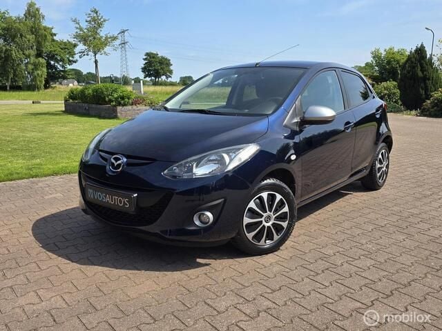 Blauw Gebruikt 2014 Mazda 2 Edition Hatchback | € 8.790 (Eerlijke prijs) - Afbeelding 1/4