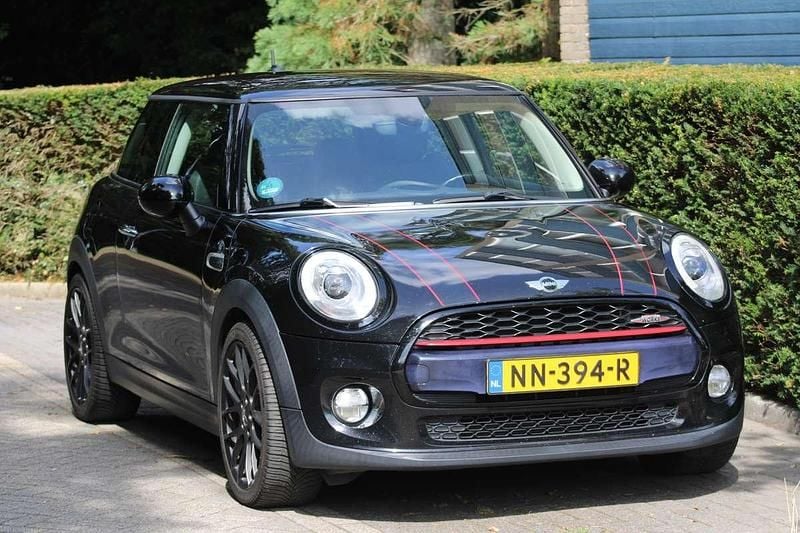 Zwart Gebruikt 2015 Mini Cooper Chili Hatchback | € 10.500 (Super prijs) - Afbeelding 1/4