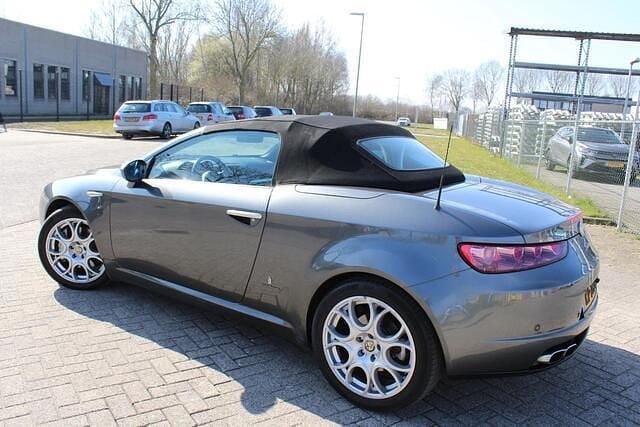 Occasion Alfa Romeo Spider Exclusive 210 PK (154 kW) 2009 Grijs Cabriolet