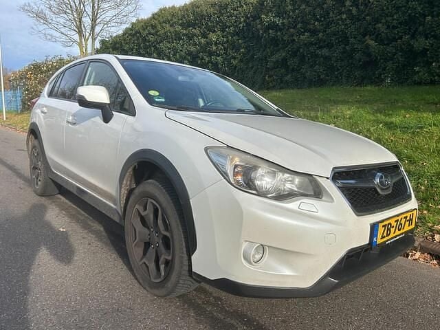 Wit Gebruikt 2012 Subaru XV SUV | € 6.450 (Eerlijke prijs) - Afbeelding 1/4