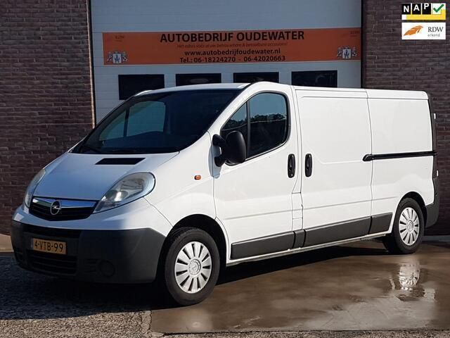 Wit Gebruikt 2012 Opel Vivaro Van | € 5.995 (Eerlijke prijs) - Afbeelding 1/4