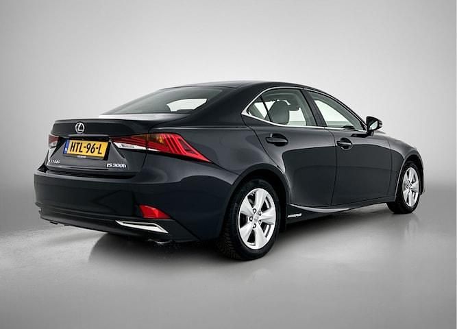 Occasion Lexus IS300h Business Edition 223 PK (164 kW) 2020 Zwart Sedan