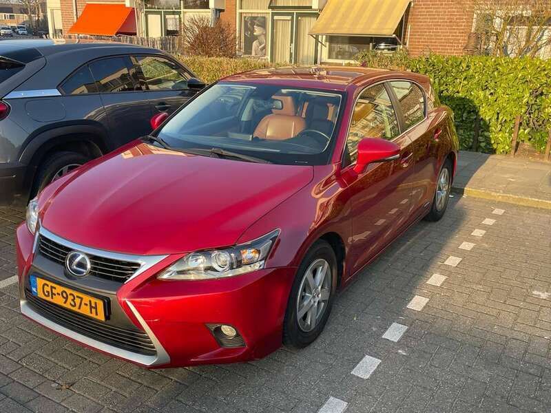 Gebruikt 2015 Lexus CT200h Impression Line Sedan | € 12.500 (Goede deal) - Afbeelding 1/4