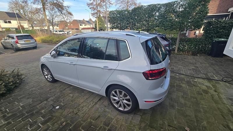 Occasion VW Golf Sportsvan Highline 2018 Zilver (metallic) MPV