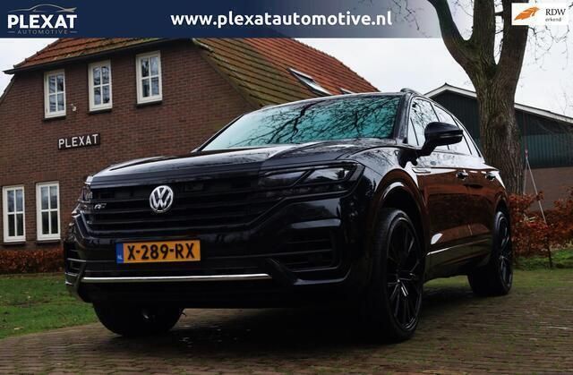 Zwart Gebruikt 2019 VW Touareg Black Edition SUV | € 42.945 - Afbeelding 1/4