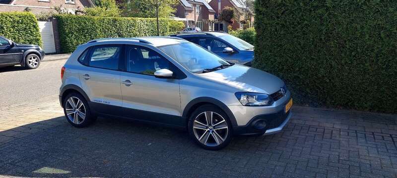 Beige Gebruikt 2012 VW Polo Cross Hatchback | € 7.500 (Eerlijke prijs) - Afbeelding 1/4