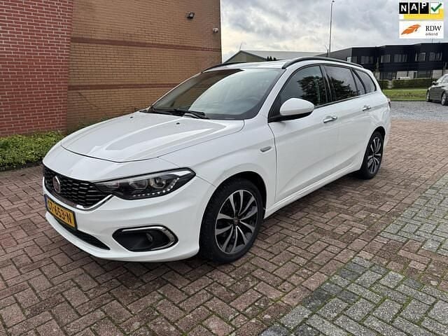 Wit Gebruikt 2018 Fiat Tipo Business Stationwagen | € 5.950 (Iets duurder) - Afbeelding 1/4