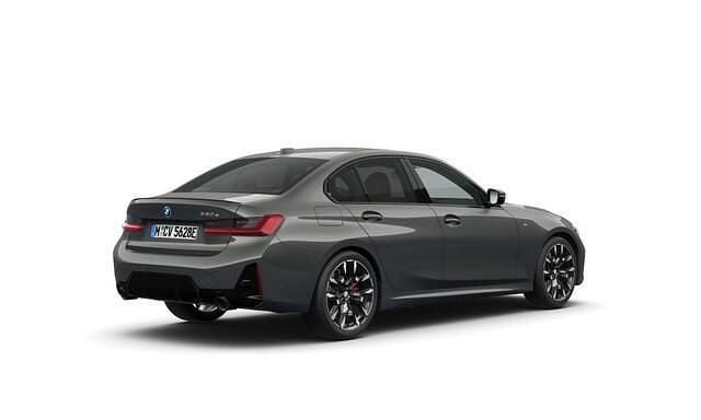 Nieuw BMW 330 Comfort Edition 291 PK (214 kW) 2026 Grijs Sedan