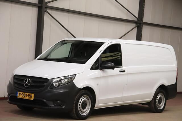 Wit Occasion 2018 Mercedes Vito Van | € 14.900 (Super prijs) - Afbeelding 1/4
