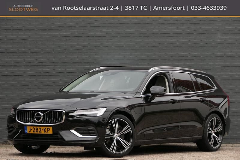 Zwart Gebruikt 2020 Volvo V60 Inscription Stationwagen | € 32.650 (Eerlijke prijs) - Afbeelding 1/4