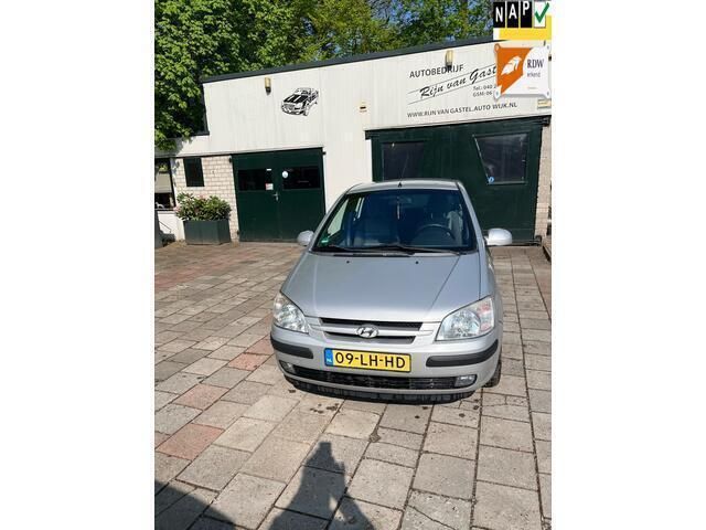 Grijs Gebruikt 2003 Hyundai Getz GLS Hatchback | € 1.499 (Eerlijke prijs) - Afbeelding 1/4