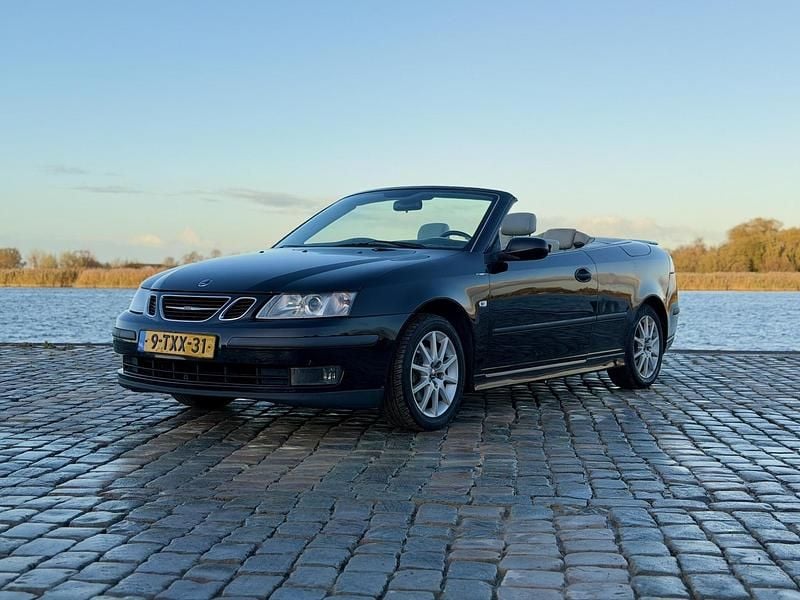 Zwart Gebruikt 2005 Saab 9-3 Cabriolet Vector Cabriolet | € 5.750 (Goede deal) - Afbeelding 1/4