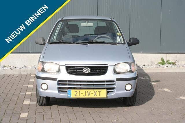 Grijs Gebruikt 2002 Suzuki Alto GLS Hatchback | € 1.249 (Eerlijke prijs) - Afbeelding 1/4